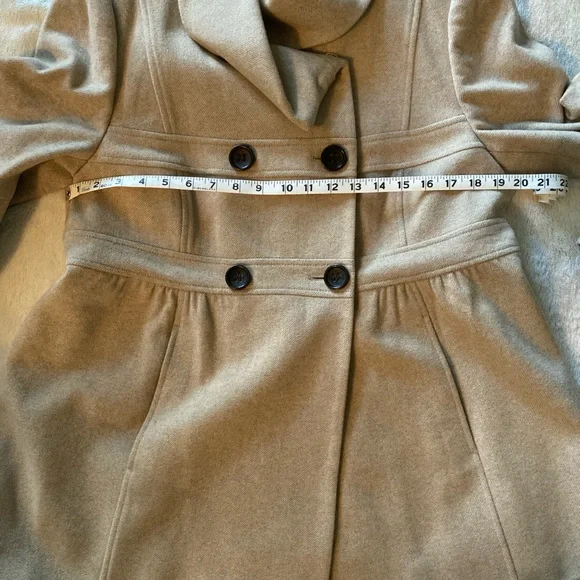 Ann Taylor Loft Beige Crowl Neck Winter Jacket with Buttons - Picture 10 of 11